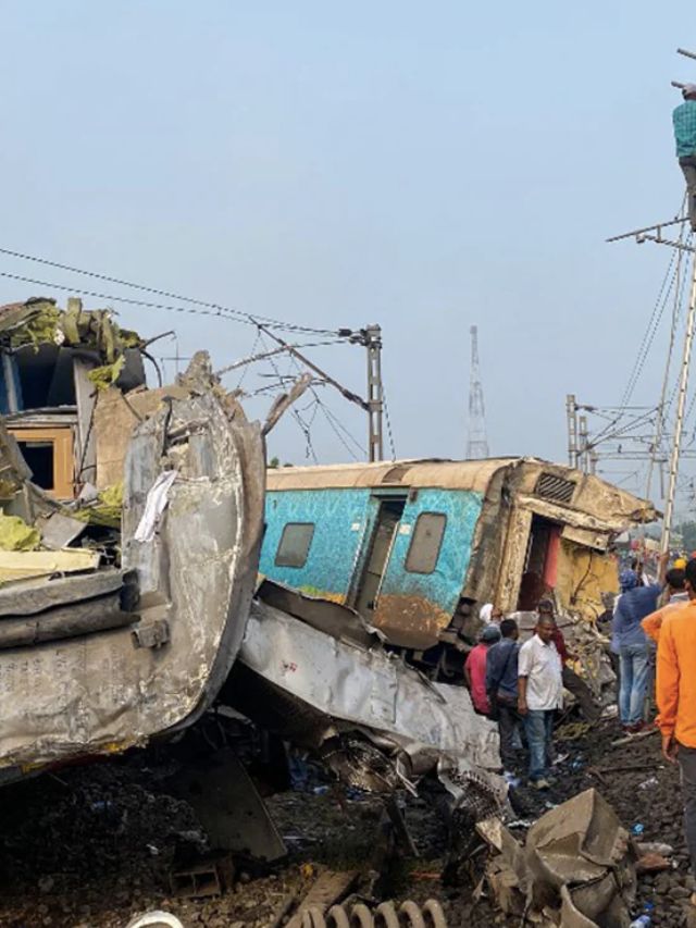 261 people are dead and 900 are injured after a horrific three-train crash in Odisha